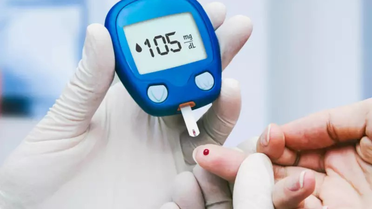 ये है diabetes  का सबसे कॉमन लक्षण, ये दिक्कतें होने पर तुरंत जाएं डॉक्टर के पास…