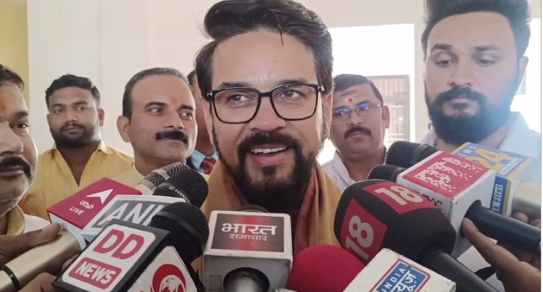 केंद्रीय मंत्री Anurag Thakur वाराणसी पहुंचे, लोकसभा चुनाव को लेकर करेंगे बैठक…