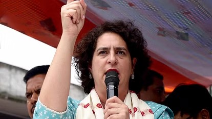 Saharanpur: रोड शो में Priyanka Gandhi ने मोदी पर कसा तंज,  देश ने सत्ता को नहीं सत्य को पूजा है....   