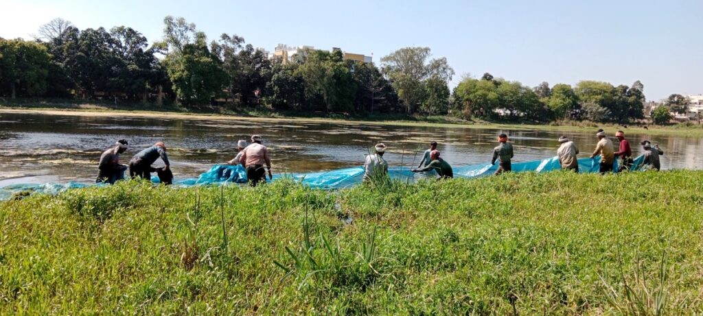 Shamli : नाली से आगे अतिक्रमण करने और बिना अनुमति अस्थायी फड़ लगाने पर लगेगा जुर्माना....