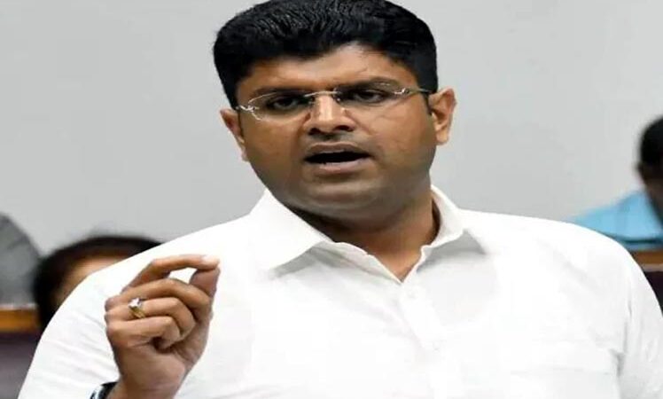 Dushyant Chautala On BJP : जेजेपी नेता रविंद्र सैनी की हत्या से से गुस्साए पूर्व CM; कहा-CM से नहीं संभल रहा गृह मंत्रालय