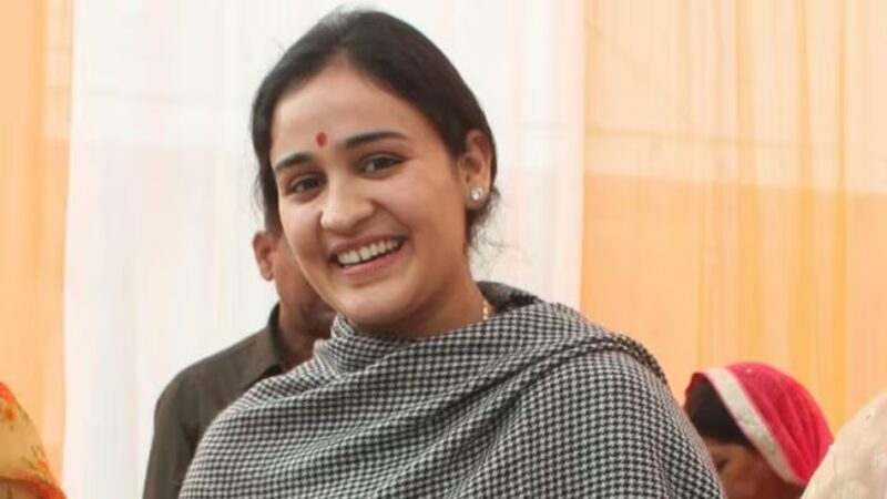 Aparna Yadav का बड़ा बयान, अखिलेश यादव के सवाल का दिया ये जवाब…