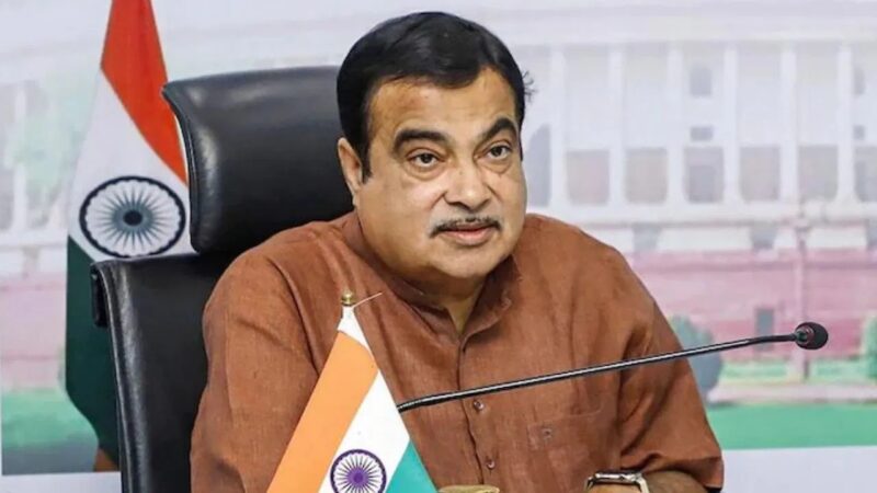 गाजियाबाद में Nitin Gadkari ने सुनाई खरी-खरी, मैं हवा में बातें नहीं करता…