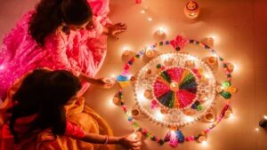 Diwali हिंदुओं का है सबसे प्रमुख त्योहार, अगले दिन की जाती है गोवर्धन पूजा...