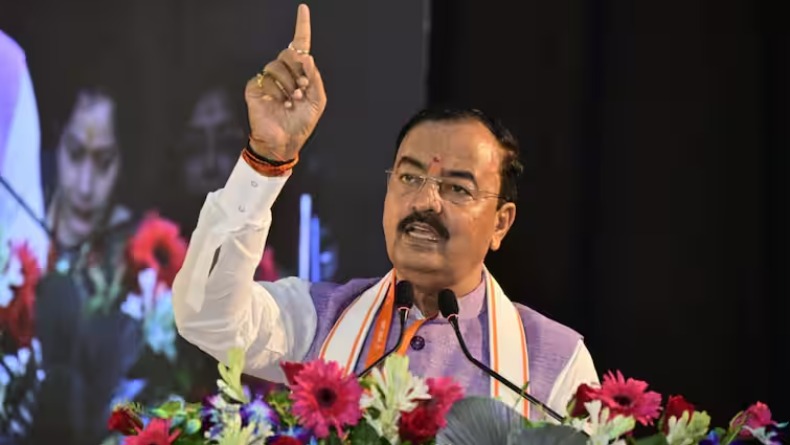 Keshav Prasad Maurya ने साधा निशाना 'सपा पार्टी और राहुल देश के पहले गैर जिम्मेदार