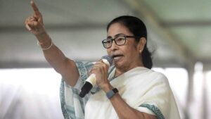 Mamata Banerjee ने हिंदूओ पर हमलों को लेकर उठाई आवाज, कहा मोदी सरकार के साथ खड़ी हुँ...