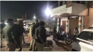 Kannauj में हरदोई की पुलिस टीम पर हमला, पुलिस टीम ने भाग कर बचाई अपनी जान...