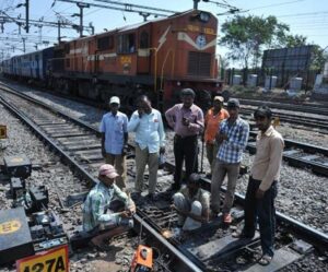 भारतीय Railway कर्मचारियों के बीच चुनाव, यूनियनों की मान्यता को लेकर चुनाव प्रक्रिया शुरू...