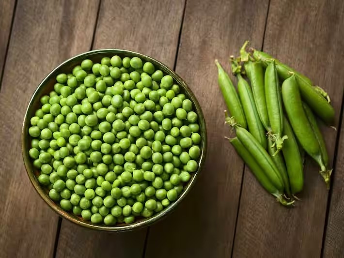 इन लोगों को भूलकर भी नहीं खानी चाहिए Green Peas ,