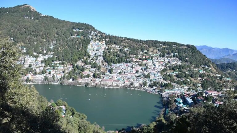 Nainital में अचानक बदल गया मौसम का मिजाज,