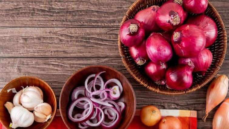 कच्ची Onion रात में खाने से बढ़ती है एसिडिटी, सेहत पर पड़ता है काफी असर...