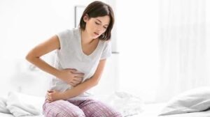 Stomach में गांठ होने पर शरीर में दिखाई देते हैं ये 5 लक्षण,