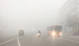 Weather का सितम: भीषण ठंड को लेकर कई राज्यों में अलर्ट,