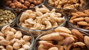 बिना भिगोए कभी ना खाएं ये 3 dry fruits;भिगोने से मिलेंगे ढेरों फायदे,