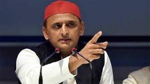 उपचुनाव को लेकर फिसली Akhilesh Yadav की जुबान, चुनाव आयोग मर गया है…