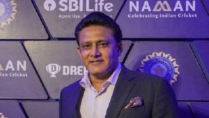 पूर्व भारतीय दिग्गज क्रिकेटर Anil Kumble पहुंचे महाकुंभ, वाइफ के साथ संगम में लगाई डुबकी