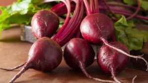 Beetroot खाने से होते है कई फायदे, लेकिन डायबिटीज की समस्या में ना करे सेवन...