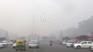 दिल्ली-NCR में सुबह Cold दिन में गर्मी का एहसास, जाने अपने शहर का हाल...