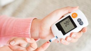 Diabetes के मरीज भूलकर भी न खाएं ये चीजें, जानने के लिए देखे ये रिपोर्ट...