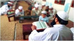 आजमगढ़ में 219 मदरसों (Madrasa) पर ताला लगाने की तैयारी, मुकदमा दर्ज करने के निर्देश