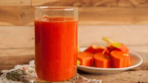 Papaya का जूस सेहत के लिए बेहद फायदेमंद,शरीर में दिखेंगे हैरान करने वाले बदलाव...