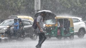 यूपी के इन जिलों में Rain की चेतावनी, जाने अपने शहर का हाल...