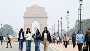 मैदानी इलाकों में Rain के साथ होगी ठंड की विदाई, जाने अपने शहर का हाल...