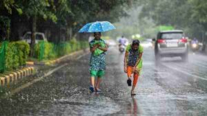 Rain और तेज हवाओं का अलर्ट जारी, यूपी समेत पूरे उत्तर भारत में बदल गया मौसम...