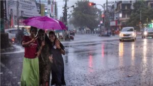 Rain से बदलेगा मौसम का मिजाज, यूपी सहित कई राज्यों में गिर सकता है पारा...