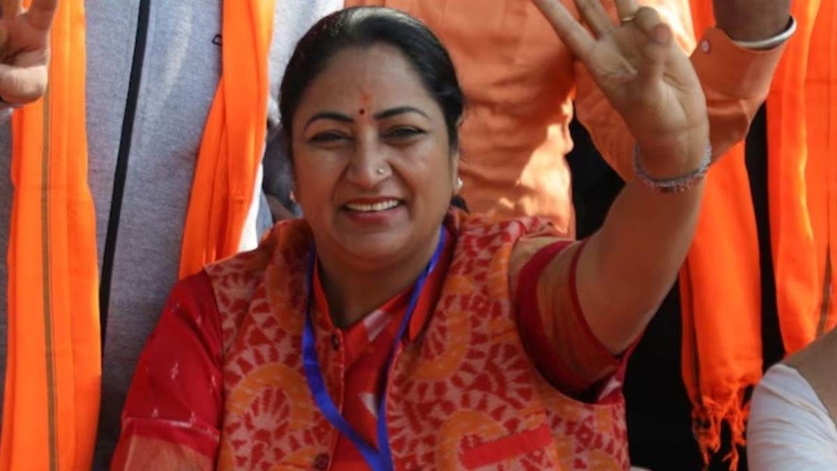 दिल्ली की महिलाओं को मिलेंगे हर महीने 2500 रुपये, भावी CM Rekha Gupta ने किया एलान;