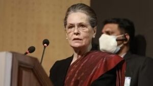 कांग्रेस नेता Sonia Gandhi की बिगड़ी तबियत,अस्पताल में भर्ती, पढ़ें डिटेल्स