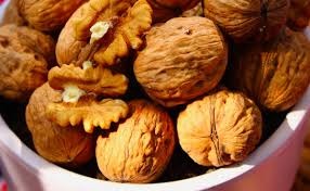 Walnut का पानी पीने से सेहत को मिलेंगे ये 5 जबरदस्त फायदे,