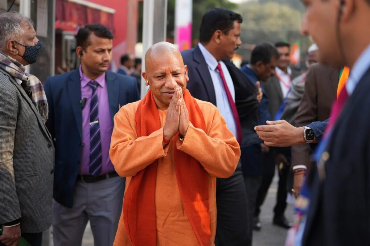 Yogi Adityanath सरकार ने यूपी के इन 63 छोटे शहरों के लिए लाया मास्टर प्लान, आबादी बढ़ाने और सीमा विस्तार की योजना ।