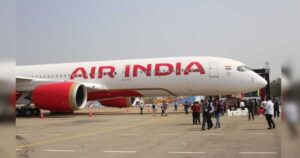 न्यूयॉर्क जा रही Air India की उड़ान में बम की धमकी, वापस मुंबई लौटा विमान...