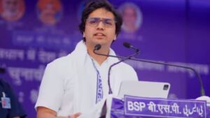 BSP से निकाले जाने के बाद मायावती का नाम लेकर आकाश आनंद बोले- 'हक की लड़ाई लड़ता रहूंगा'