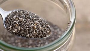 Chia Seeds में पाए जाते है कई मिनरल और विटामिन, वजन कम करने में भी काफी मददगार...