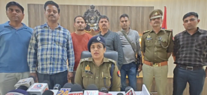 Kasganj में सोलर प्लेट चोर गिरोह का भंडाफोड़, 5 आरोपी गिरफ्तार और 30 सोलर प्लेट बरामद!