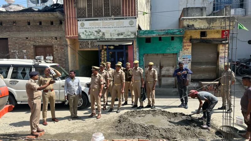 Sambhal में पुलिस चौकियों के निर्माण कार्यों का एसपी कृष्ण कुमार ने लिया जायजा, दिए समयबद्ध निर्देश